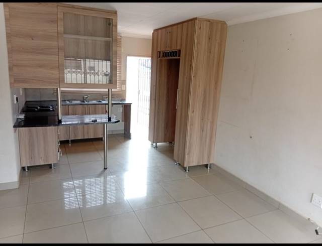 3 BEDROOM HOUSE FOR SALE IN DAWN PARK EXT